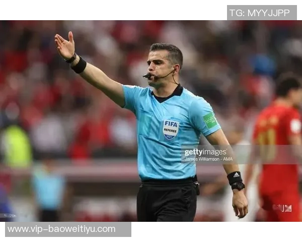 哈曼批评裁判缺乏VAR执法能力质疑迪亚斯越位判罚影响比赛公正性